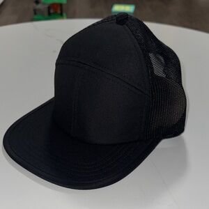 7-panel Black Mesh Cap